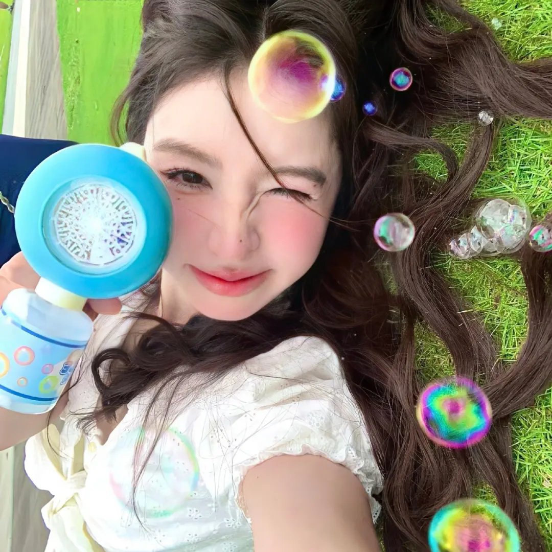 湖畔的女人们